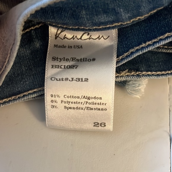 Women’s KanCan jeans shorts, distressed, size 26 - Picture 4 of 4